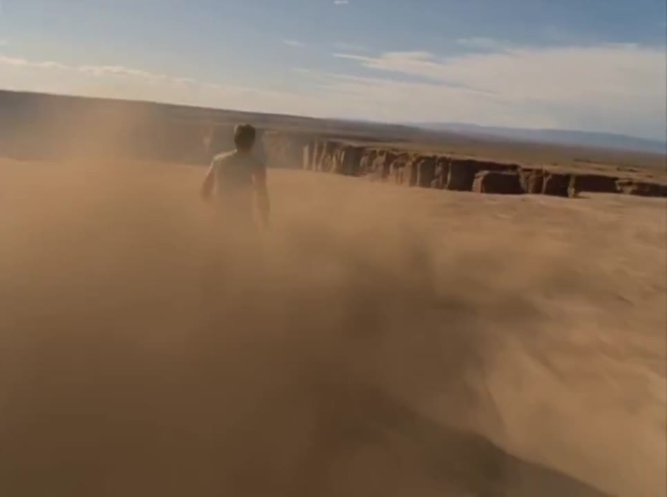 Seedance 2.0 Prompt: 1980s Trap Creature Sequence