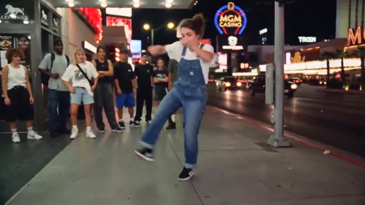 Seedance 2.0 Prompt: 90s Street Dance VHS Video