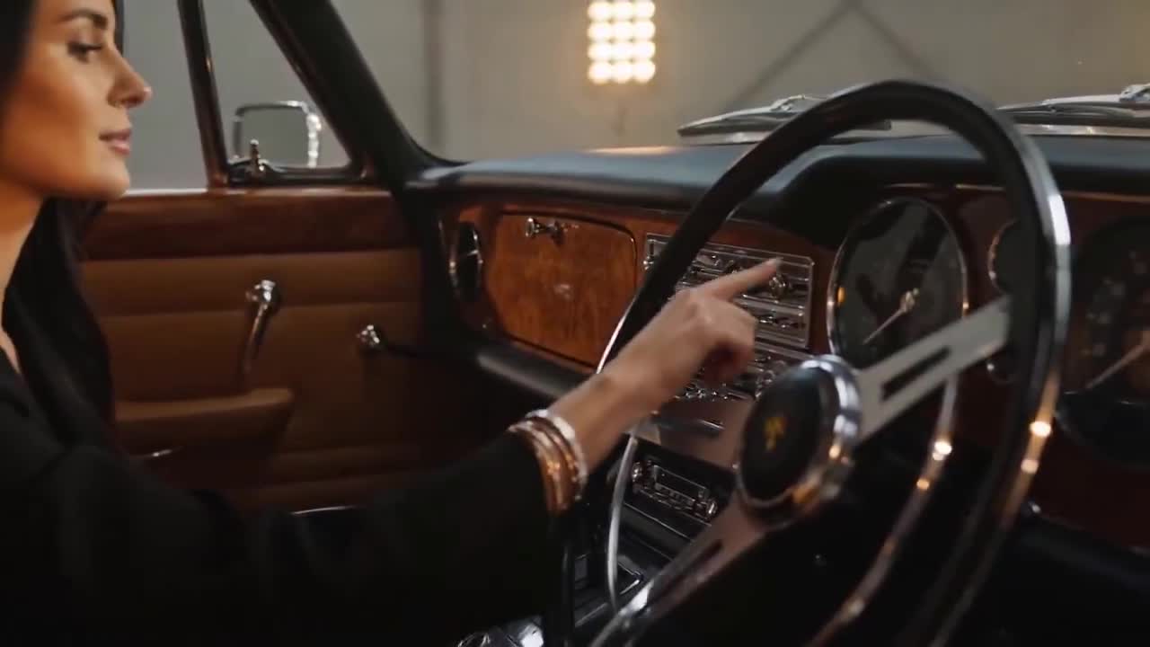 Bentley S2 Continental Seedance 2.0 Prompt & ASMR