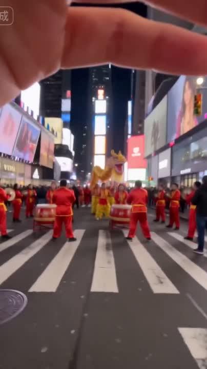Seedance 2.0 Prompt: Chinese New Year Selfie in New York