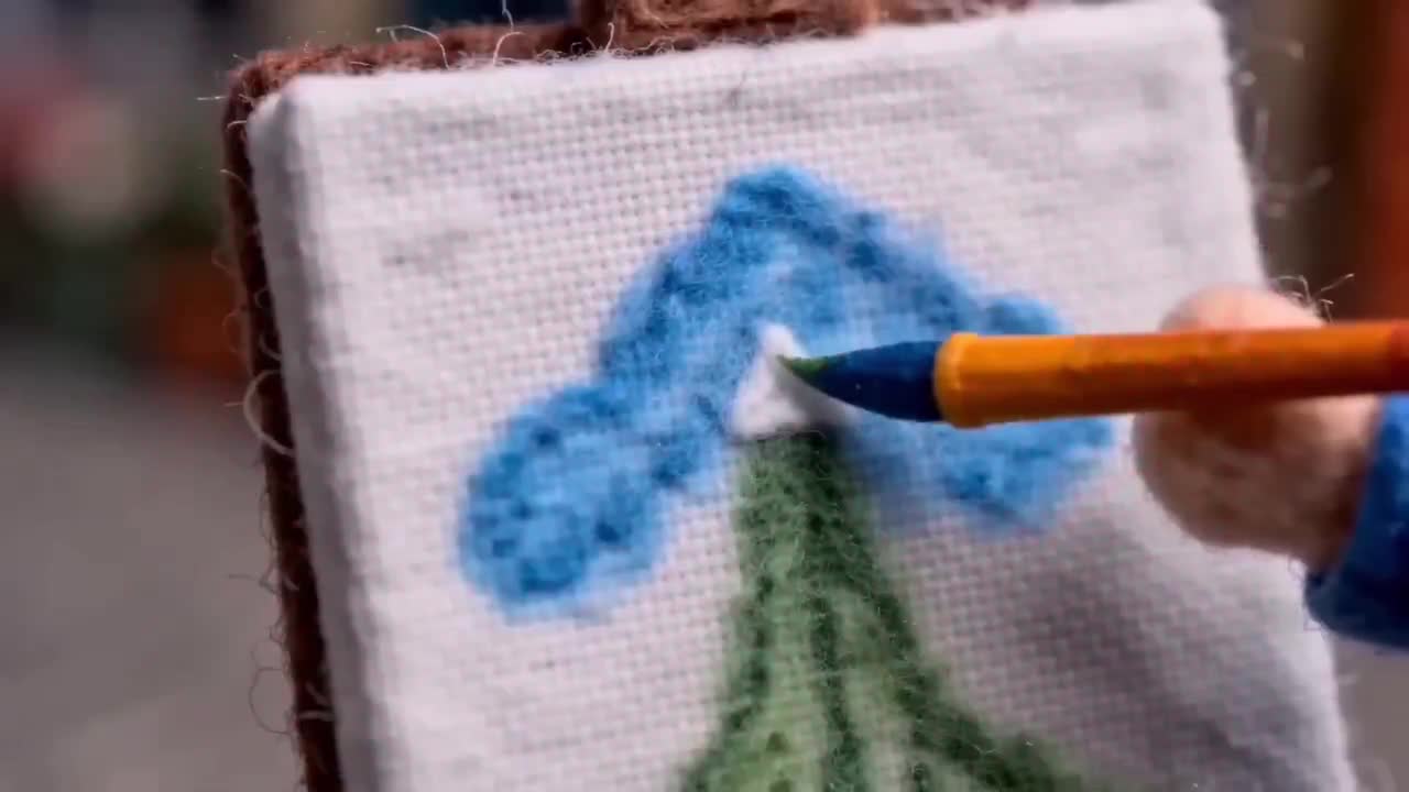 Seedance 2.0 Prompt: Cinematic Close-up of Street Painter