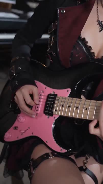 Seedance 2.0 Prompt: Cinematic Guitar Podcast Video