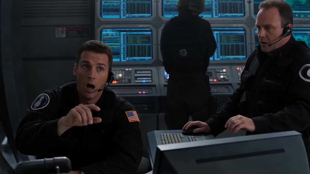 Seedance 2.0 Prompt: Cinematic Time-Freeze Sci-Fi Thriller