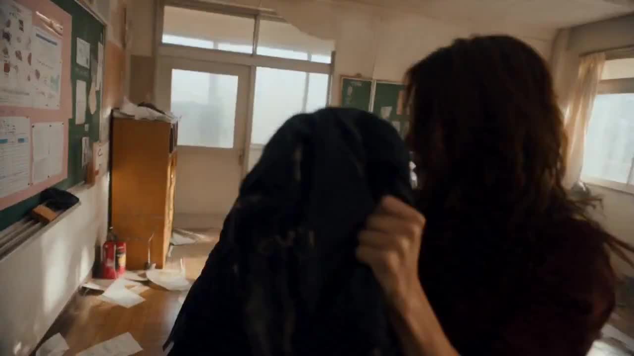 Seedance 2.0 Prompt: Classroom Martial Arts One-Take Action Video