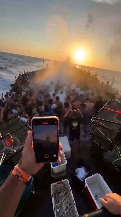Seedance 2.0 Prompt: Fishing Boat Crowd POV Video