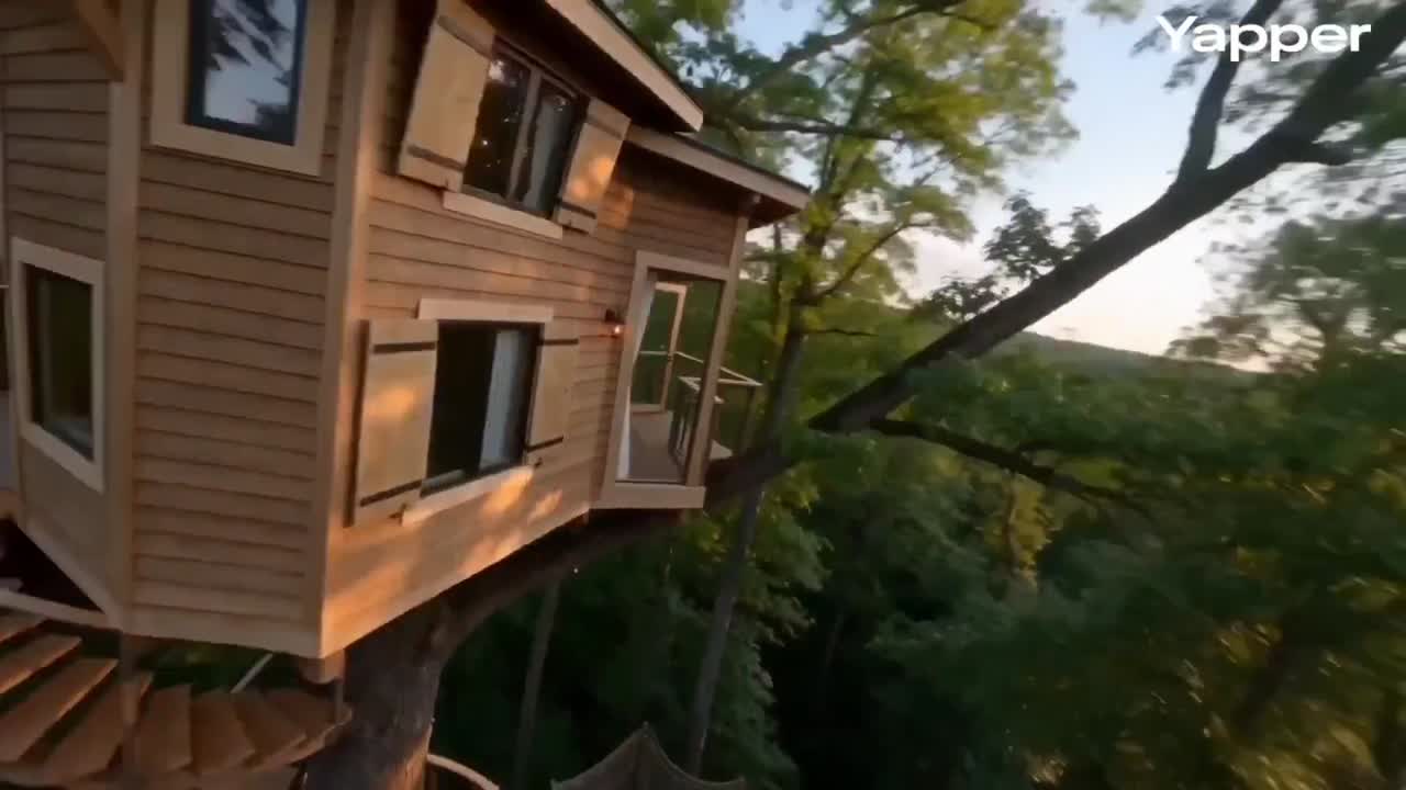 Seedance 2.0 Prompt: FPV Cinematic Treehouse Flight at Golden Hour