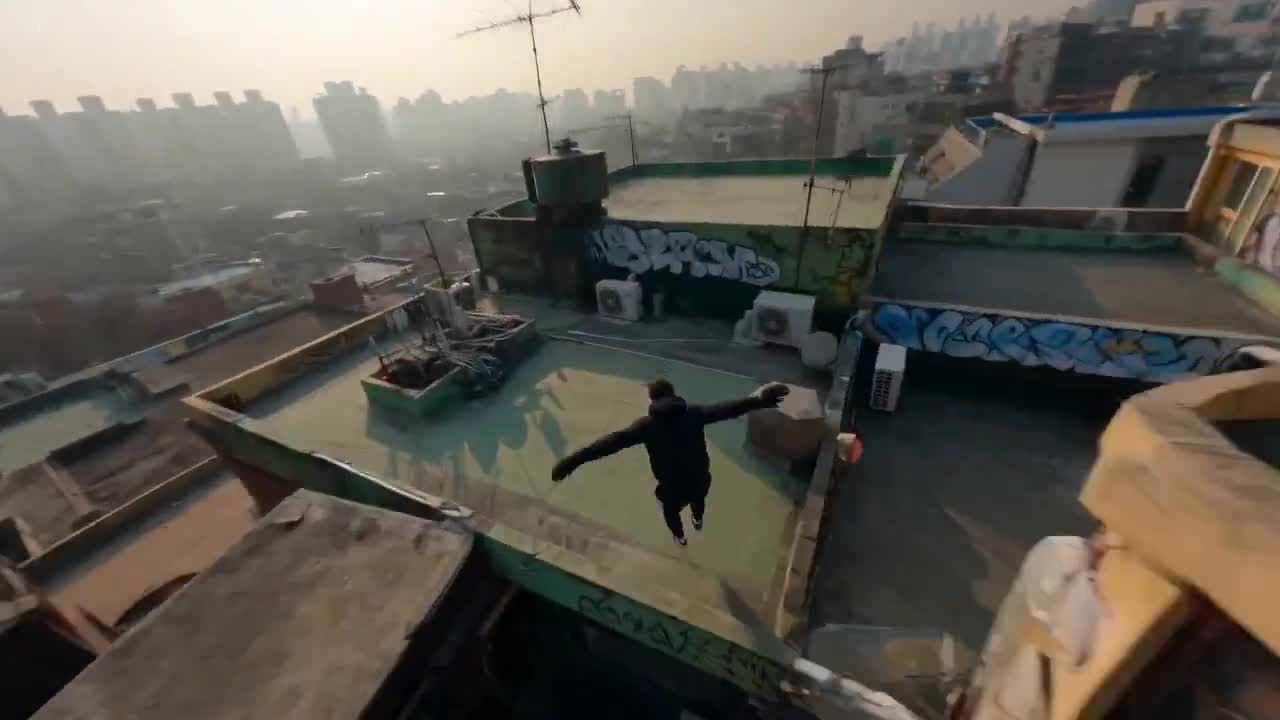 Seedance 2.0 Prompt: FPV Parkour Chase