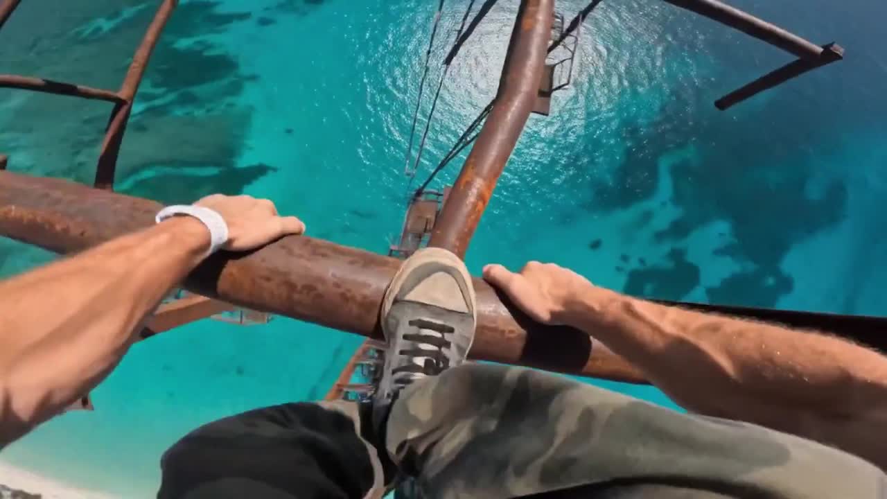 Seedance 2.0 Prompt: Hyper-Realistic Parkour POV Freefall