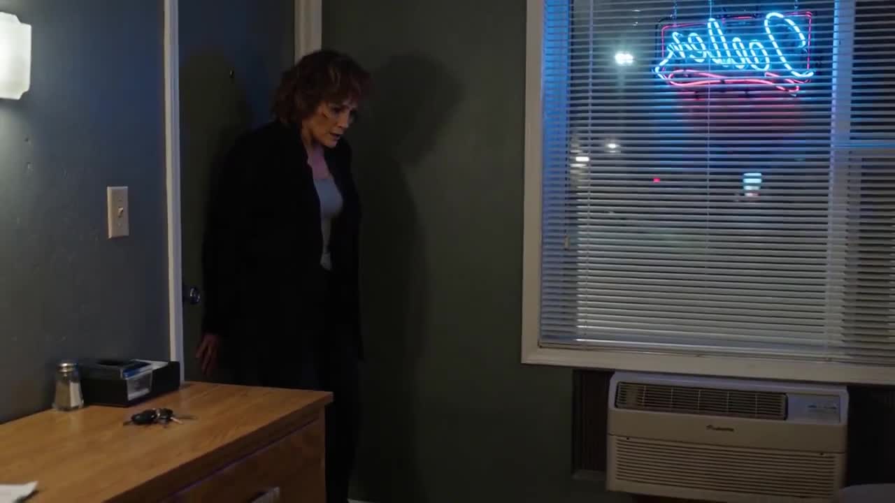 Seedance 2.0 Prompt: Motel Espionage Cinematic Sequence