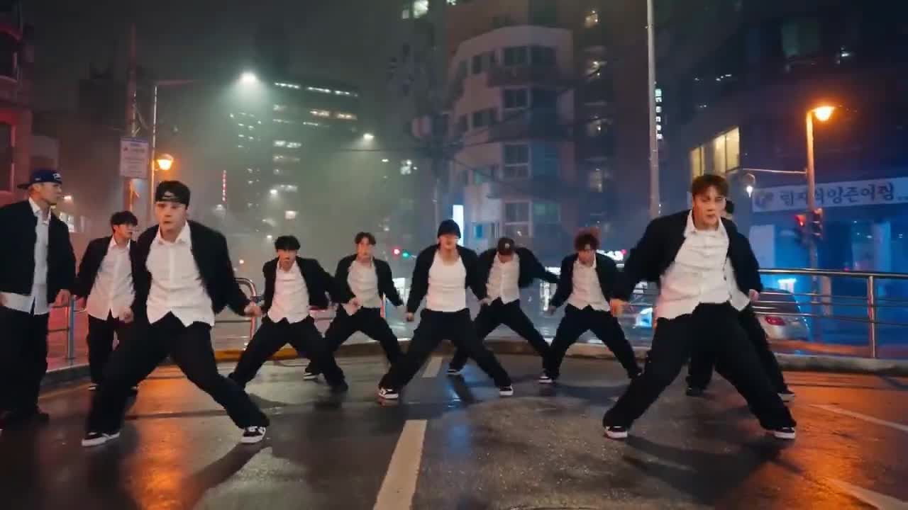 Seedance 2.0 Prompt: Photorealistic Street Dance Battle Video