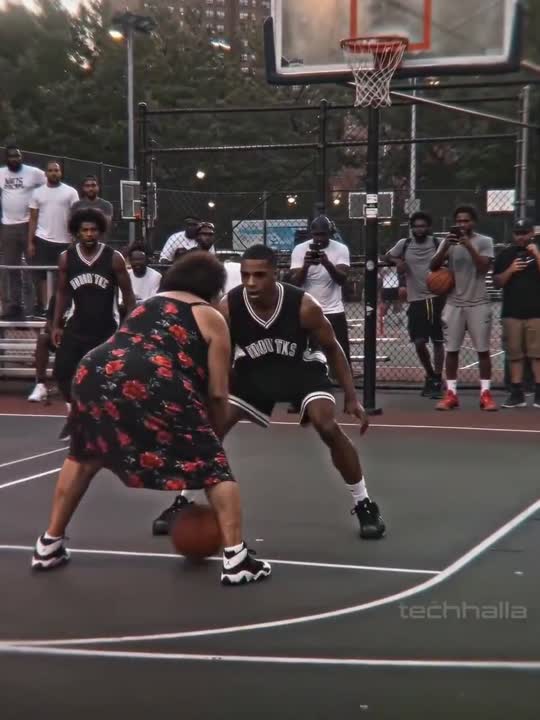 Seedance 2.0 Prompt: Elderly Woman Playing Basketball at Rucker Park