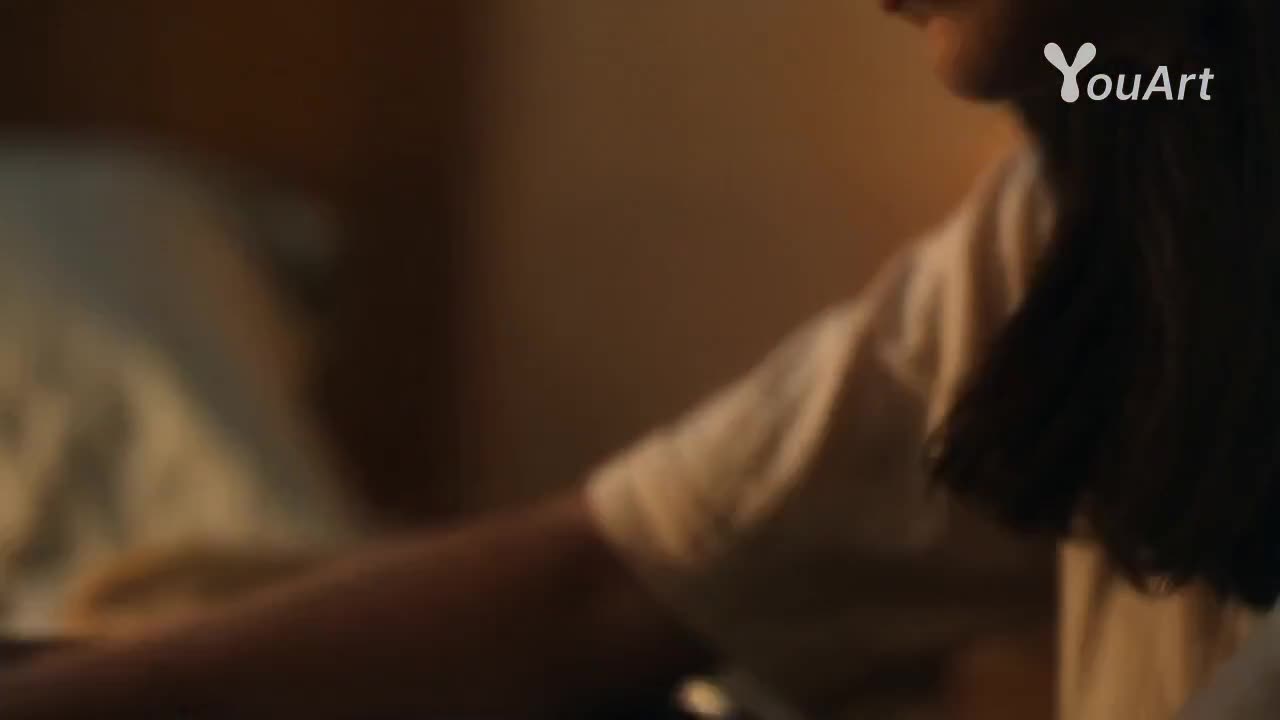 Seedance 2.0 Prompt: Romantic Drama Apartment Goodbye Video