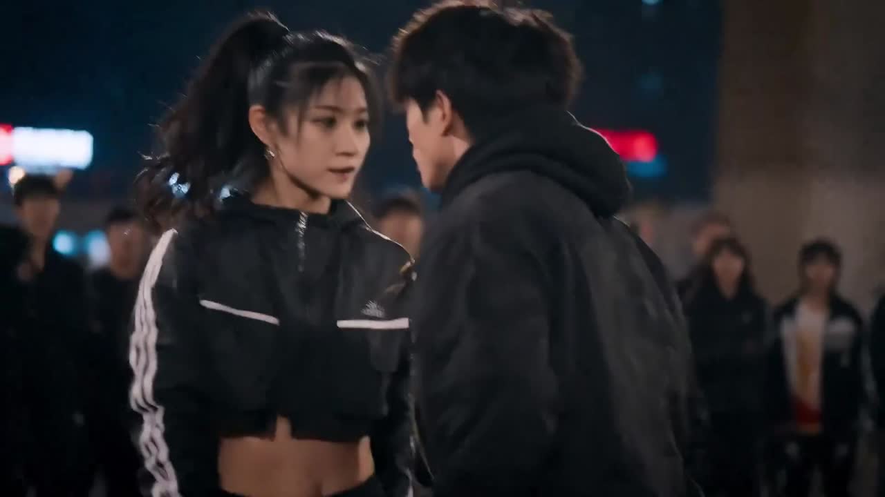 Seedance 2.0 Prompt: Chinese Street Dance Battle at Night