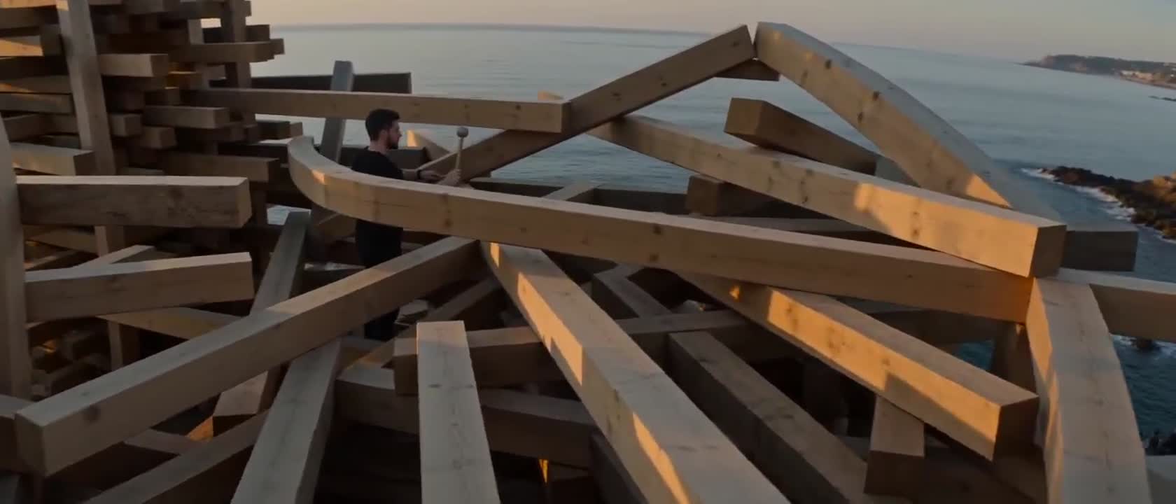 Seedance 2.0 Prompt: Surreal Musical Sculpture Animation