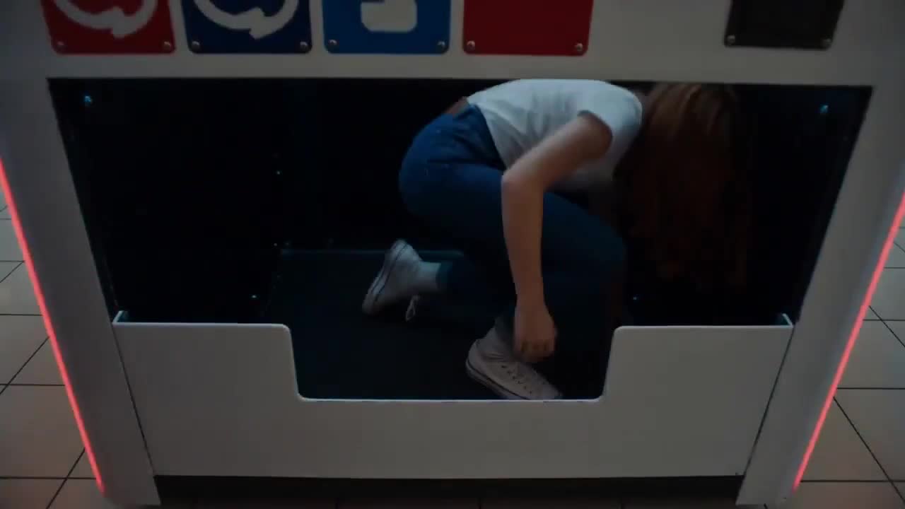 Seedance 2.0 Prompt: Surrealist Cinematic Playground