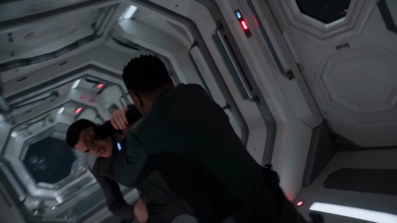 Seedance 2.0 Prompt: Zero-Gravity Sci-Fi Corridor Fight Scene